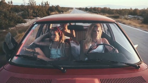 Powerplay 2.9. The Blondes – Paralelni svijet