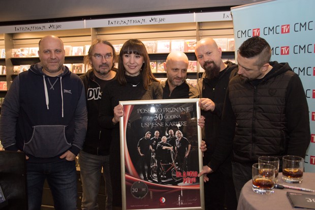 Hladno Pivo predstavili album “Greatest Hits” i obilježili 30 godina benda
