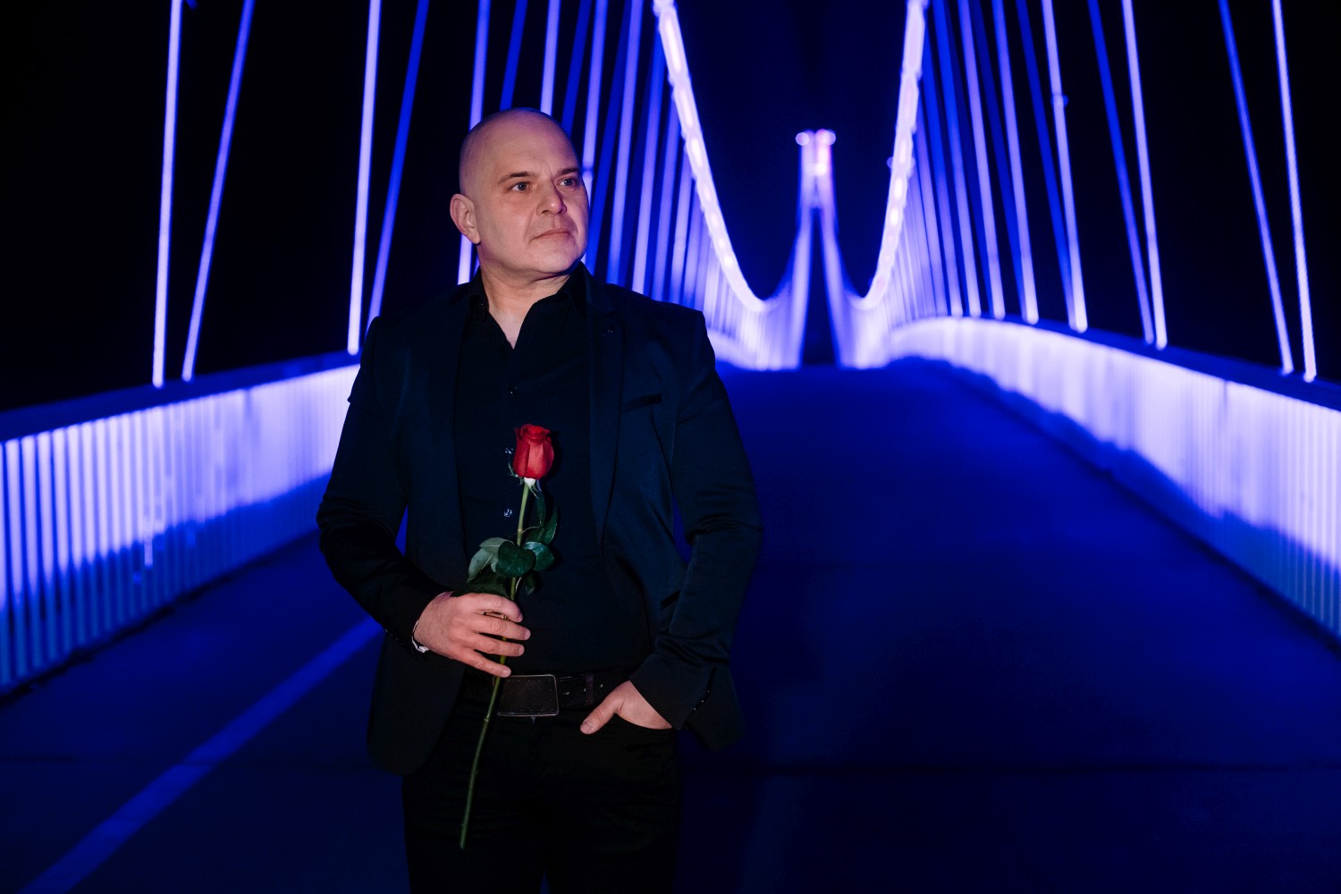 Novim singlom “Istina u tami” Igor Delač završava svoju “Trilogiju o ljubavi”