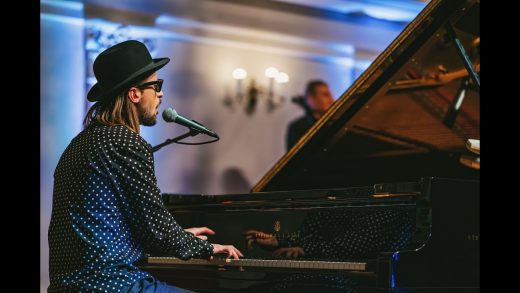 J.R. August – Distort Reality (Live at Hrvatski glazbeni zavod)