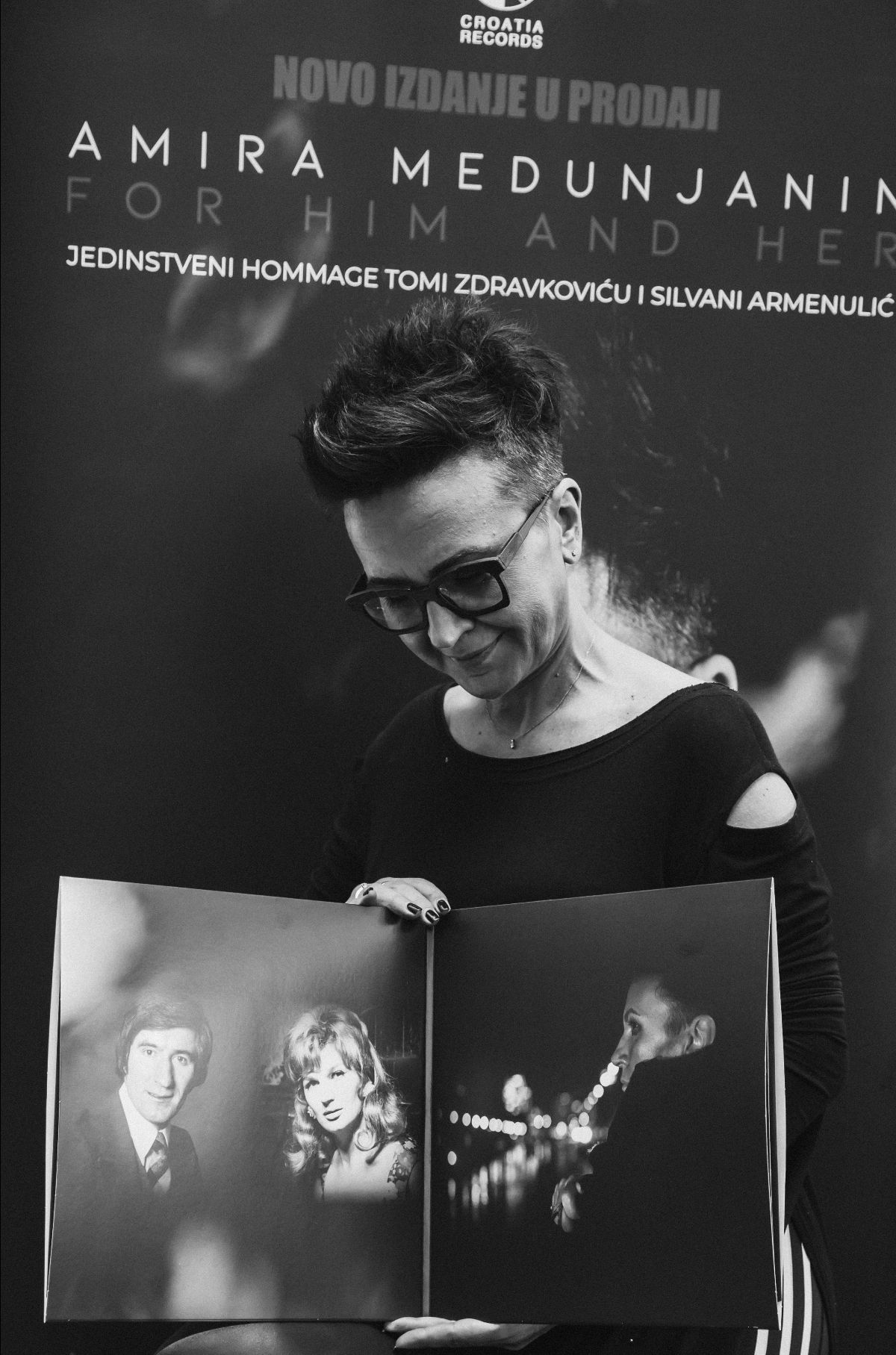 World music diva Amira Medunjanin predstavila album For Him and Her