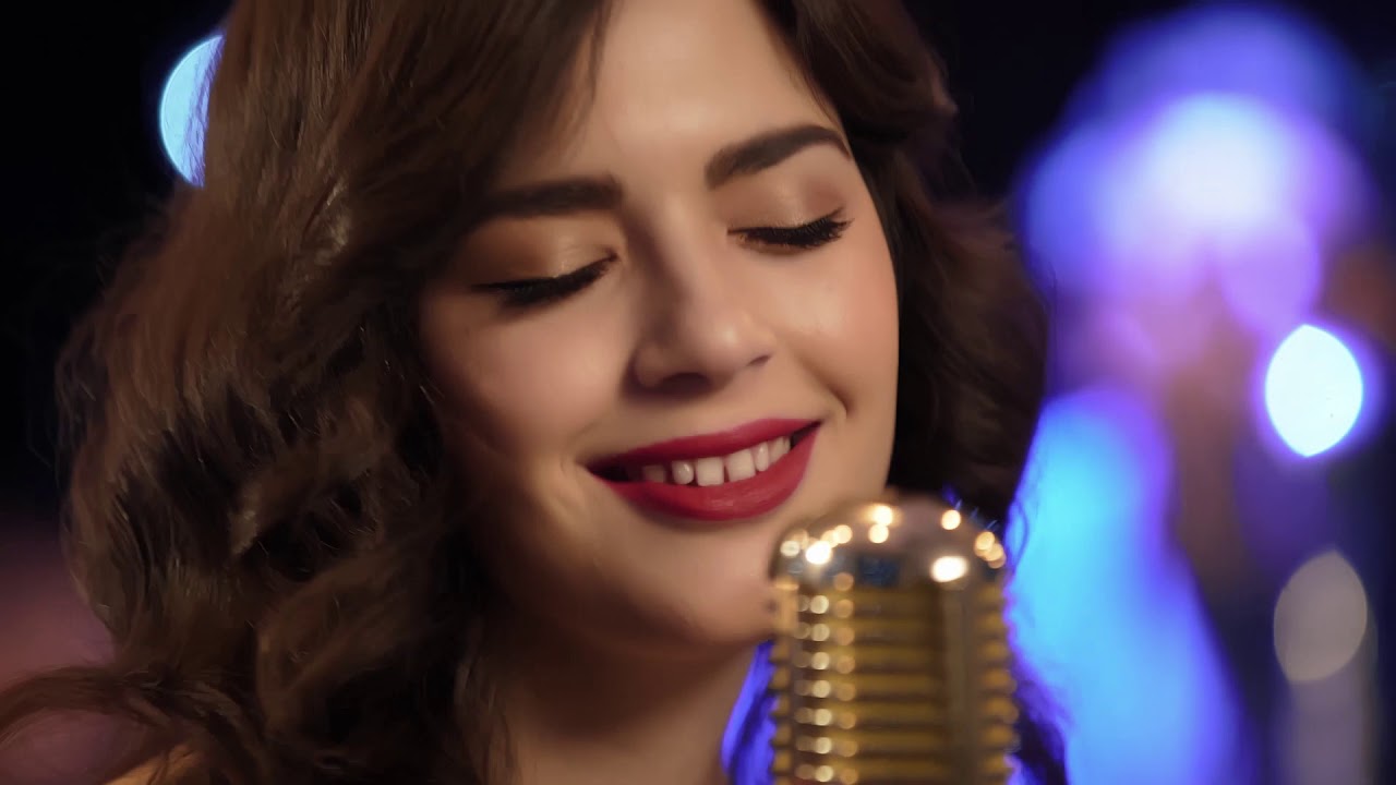 Proslavi Božić uz Miju Dimšić i njezine najbolje prijatelje!