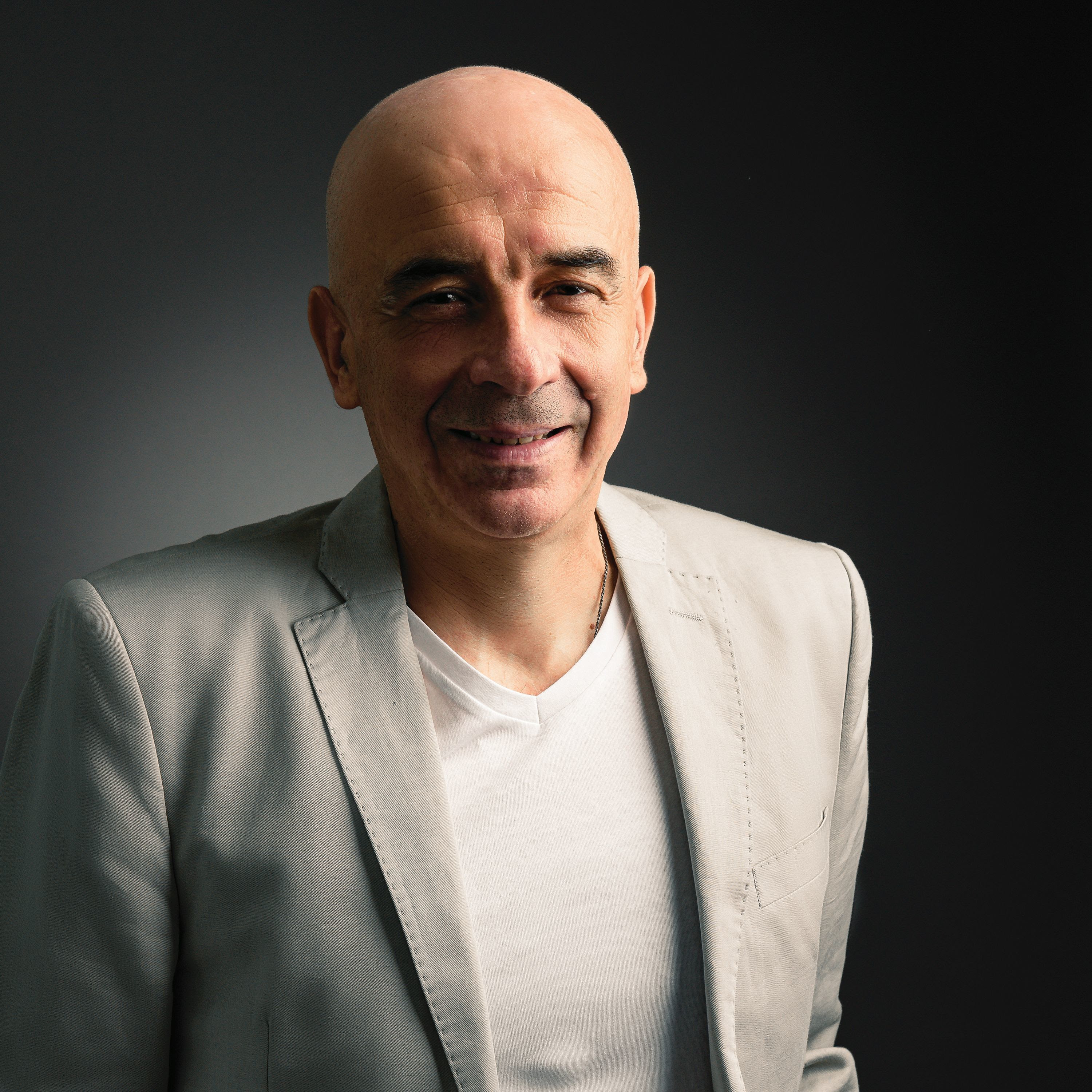 Ivan Puljić najavio novo studijsko izdanje pjesmom Dok za ljubav srce prosi