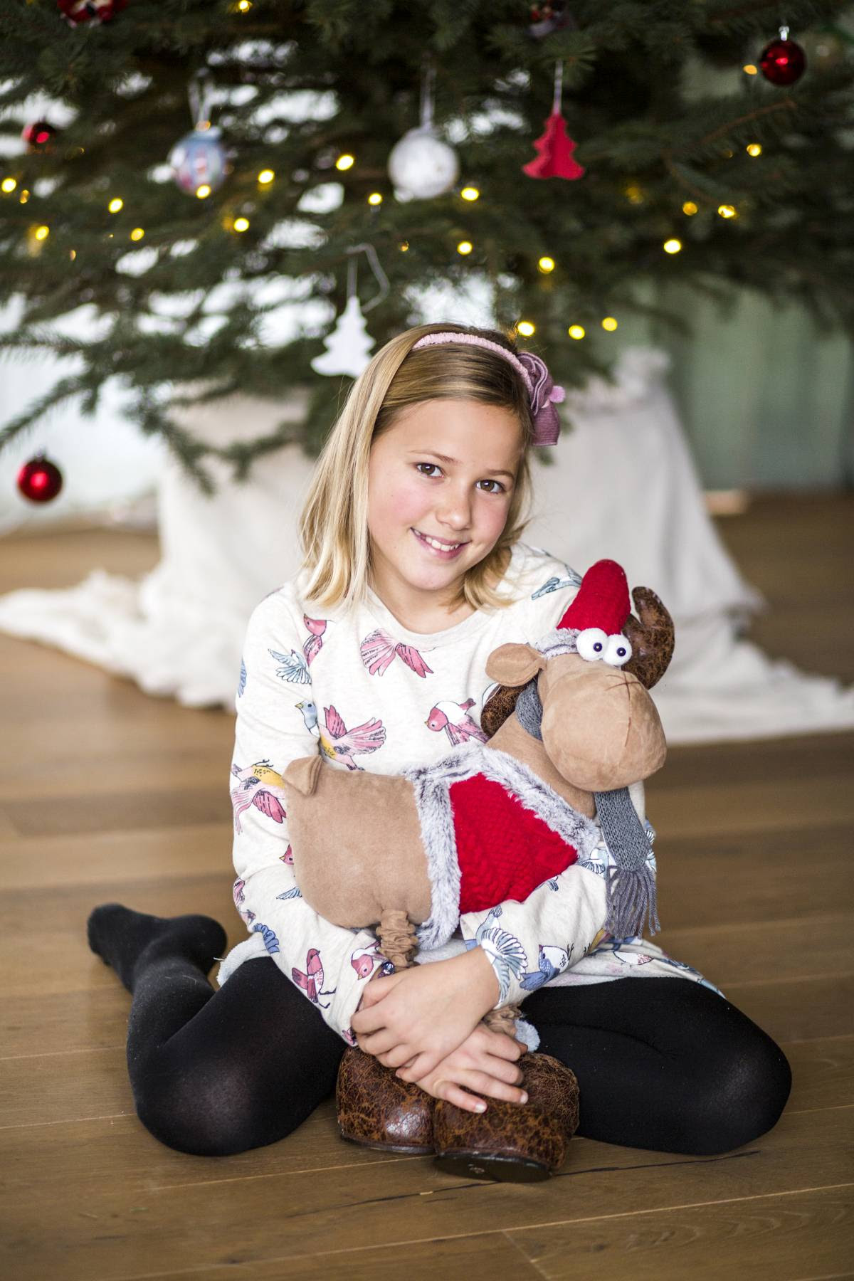 Upoznajte djevojčicu Aureliju Stašić i njenu božićnu pjesmu Što je Božić