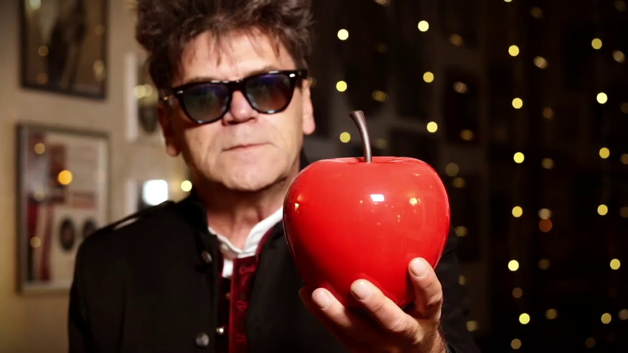 Crvena jabuka u Lisinskom slavi 35 godina karijere