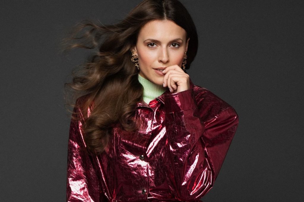 I “Tišina” će biti ove godine u Vodicama, ali u obliku pjesme BiH kantautorice Nikoline Vujić