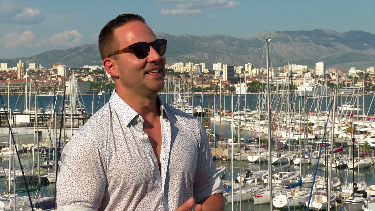 Ivo Perkušić objavio spot za pjesmu „Nešto u nama“ koju je uživo predstavio na 61. Splitskom festivalu