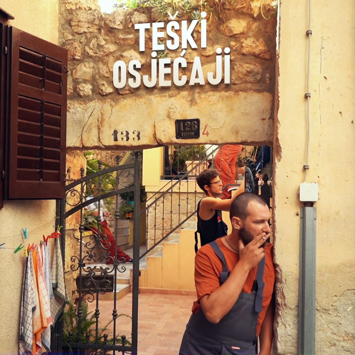 Tko je susjeda grupe Teški osjećaji?