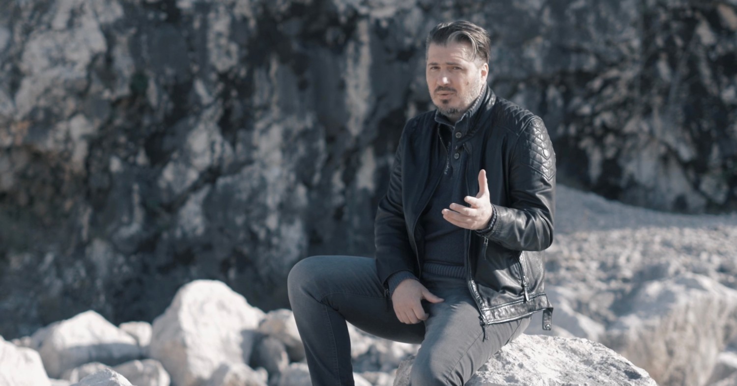 Nino Treskavica objavio novi singl i spot “Prolazi vrime” Nino Treskavica objavio novi singl i spot “Prolazi vrime”