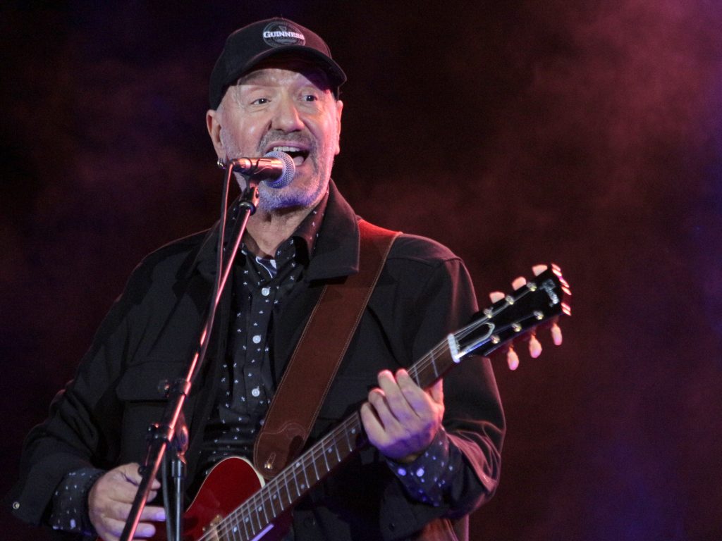 Vlatko Stefanovski uz sina Jana Stefanovskog izvodi presjek najvećih hitova