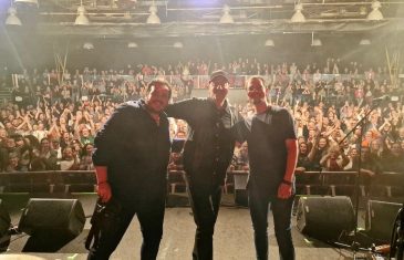 Vlatko Stefanovski oduševio publiku u Tvornici kulture!