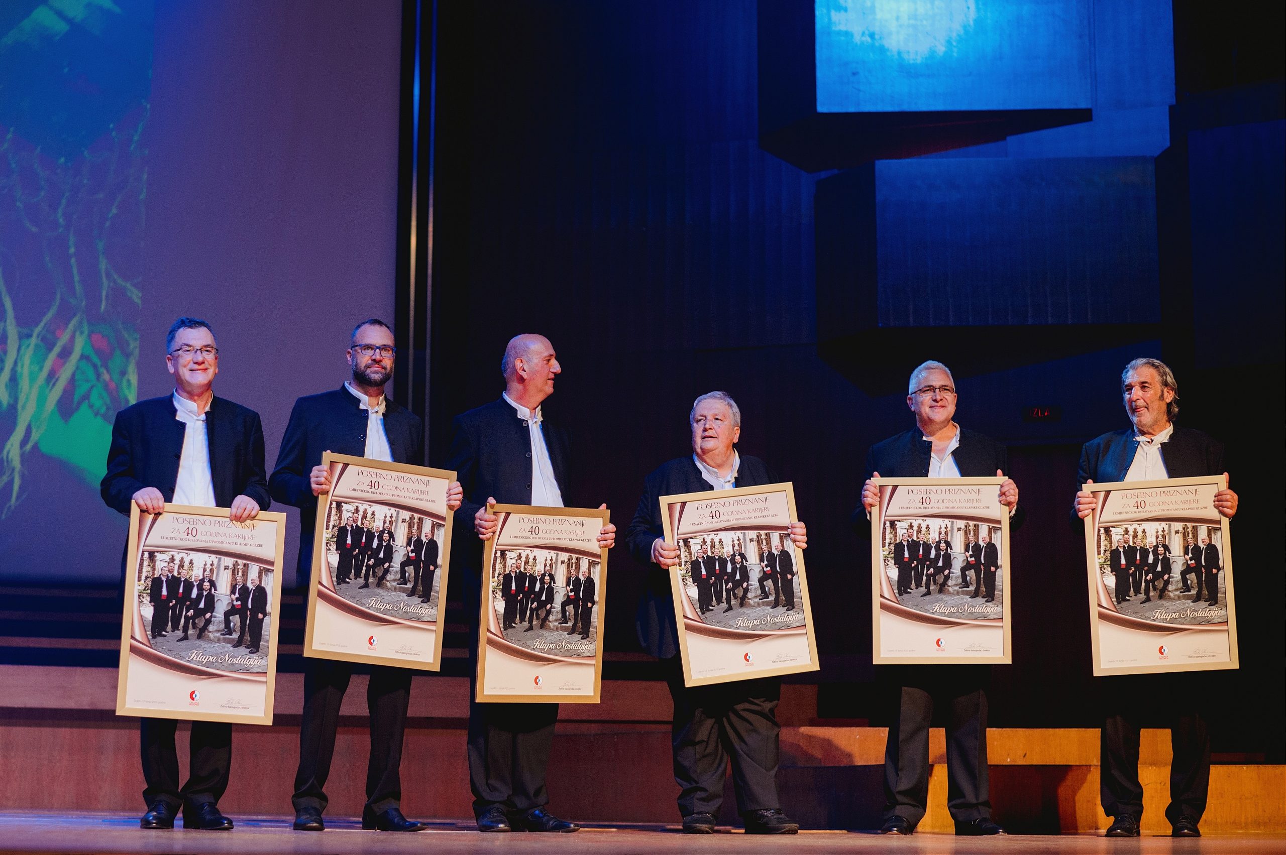 Klapa Nostalgija nastavlja slaviti svoju obljetnicu na ljetnim pozornicama