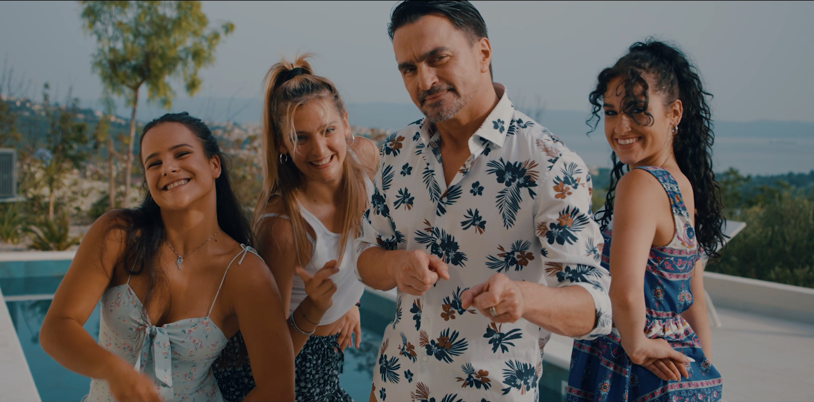 Jole i “Miško moj” imaju novi potencijalni hit ljeta Jole i “Miško moj” imaju novi potencijalni hit ljeta