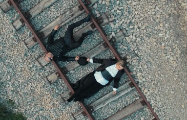 Teška industrija predstavlja novi duet “Glave tvrdoglave” s Kikijem Rahimovskim