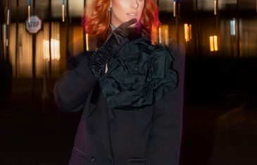 Stefany kroz pjesmu “Ona” donosi priču o prevarenim ženama