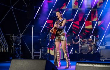 Mia Dimšić raspjevat će Vodice pjesmom “Sto puta ne”