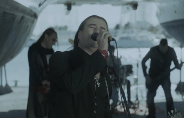 Divlje jagode predstavljaju spot za “Prati moje stare tragove”!