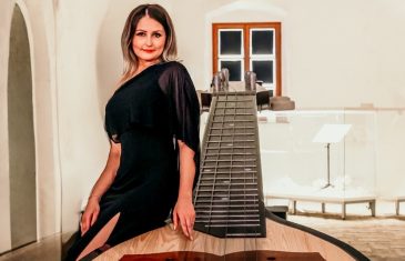 Emotivna balada Anamarije Žonke o izgubljenoj ljubavi i čežnji u pjesmi “Sve bih dala da si sa mnom ti”