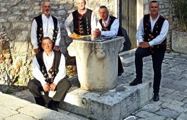 Klapa more predstavlja spot za singl Samo ti