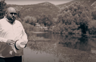 Branko Medak objavio emotivnu pjesmu i videospot Moj brat – posveta prijatelju koji je otišao prerano