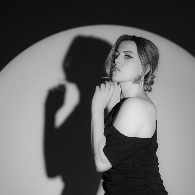 Početak je kraj – Nikolinina nova pjesma o završecima koji liječe