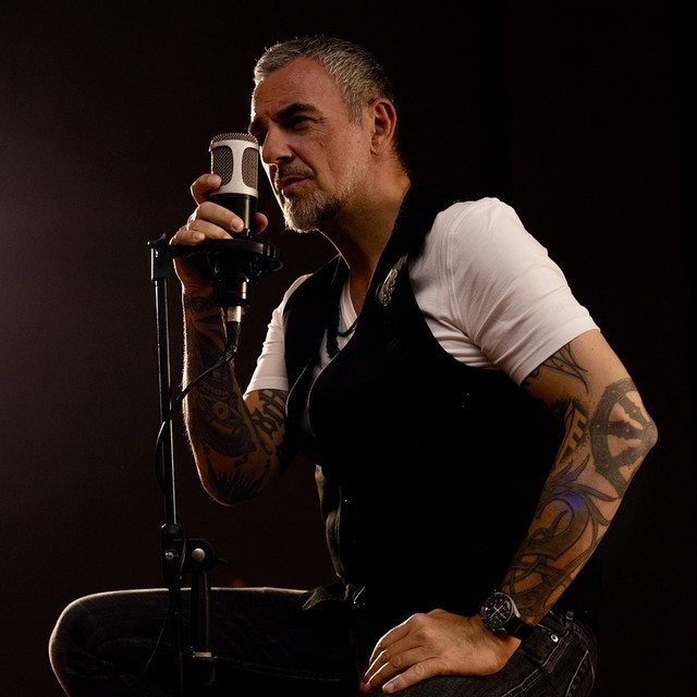 Sandi Cenov objavom novog singla Zadnja, najavljuje i novi studijski album Sandi Cenov objavom novog singla Zadnja, najavljuje i novi studijski album