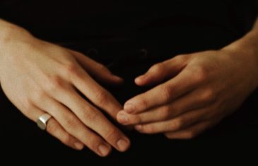 Maja Posavec novom pjesmom poručuje – U redu je