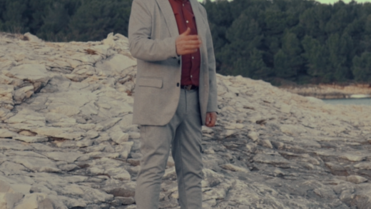 Elio Pisak predstavlja pjesmu Ostani tu