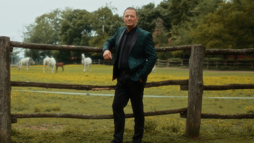 Ivica Šeperić predstavlja pjesmu Pozdravljam te Slavonijo