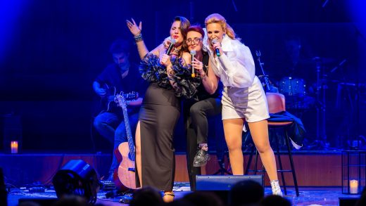 Omiljene Frajle zagrebačka publika u Lisinskom opet ispratila ovacijama na početku velike regionalne turneje s novom članicom