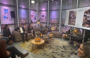 Mia Dimšić s glazbenim urednicima i novinarima eksluzivno preslušala novi album Negdje u ravnici