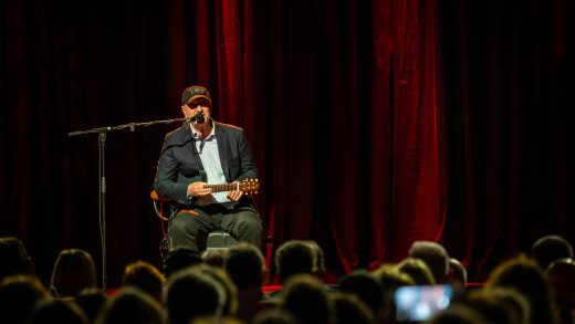 Vlatko Stefanovski, dobitnik Porin Special Merit Award, oduševio splitsku publiku akustičnim koncertom Vlatko Stefanovski, dobitnik Porin Special Merit Award, oduševio splitsku publiku akustičnim koncertom