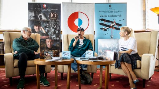 Uoči primanja Porina za poseban doprinos Vlatko Stefanovski u Splitu predstavio dva nova albuma Uoči primanja Porina za poseban doprinos Vlatko Stefanovski u Splitu predstavio dva nova albuma