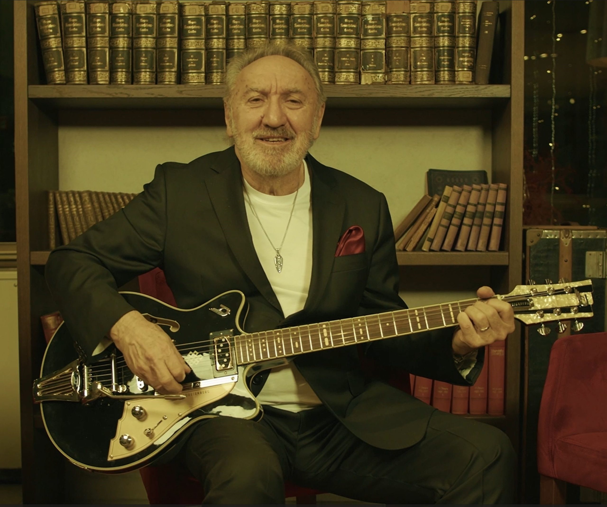 Još jednu šansu daj mi novi je singl Vladimira Kočiša Zeca