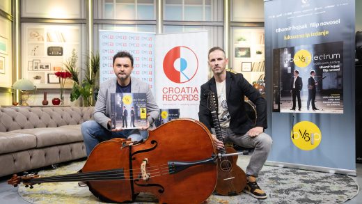 “Svjetski, a naši” – Hojsak & Novosel obilježili 10 godina albuma Bow vs. Plectrum i najavili koncert u Tvornici kulture