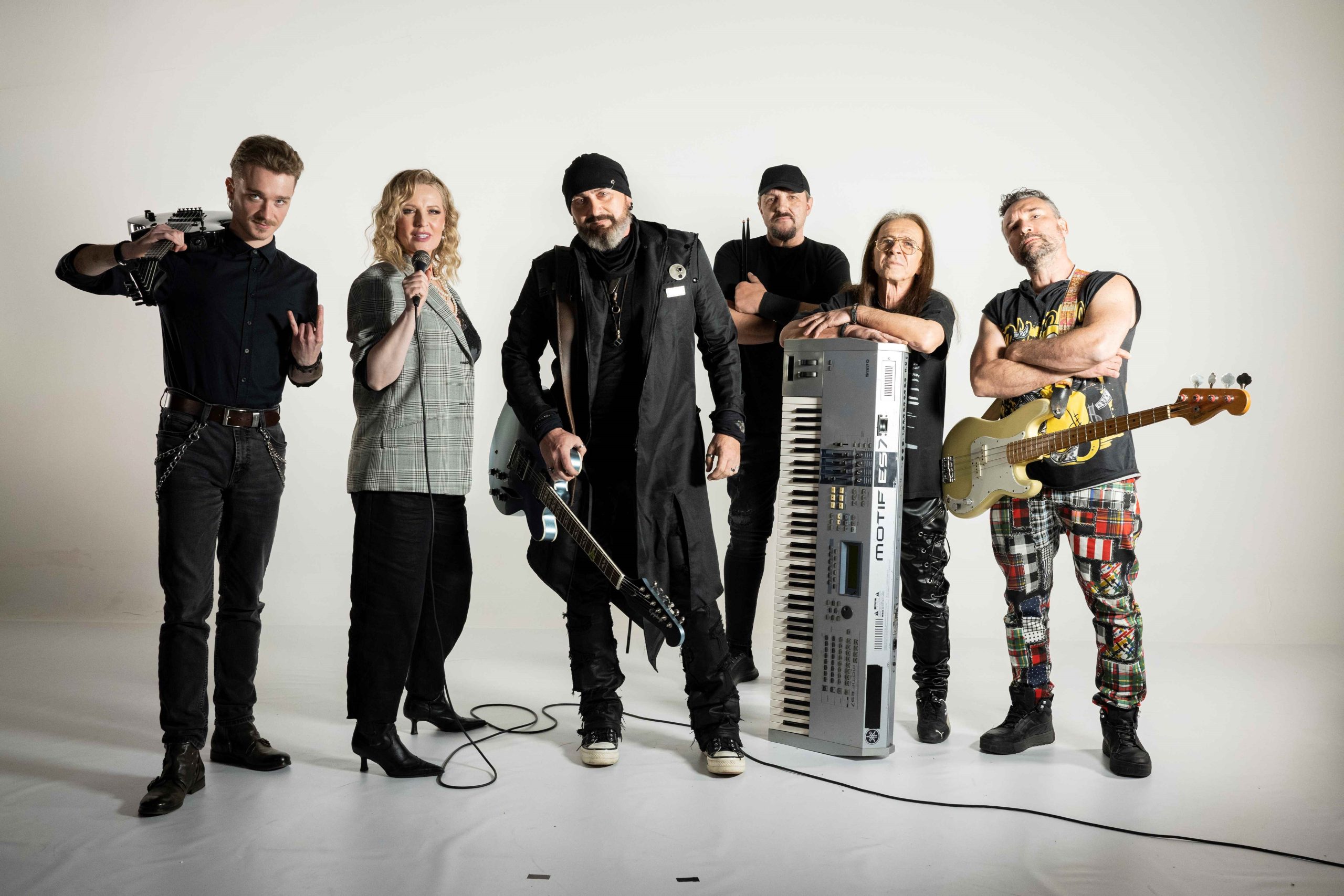 Nova era grupe Izvan zakona: Uz Izabelu Martinović donose emotivan hommage i najavljuju album Daljine