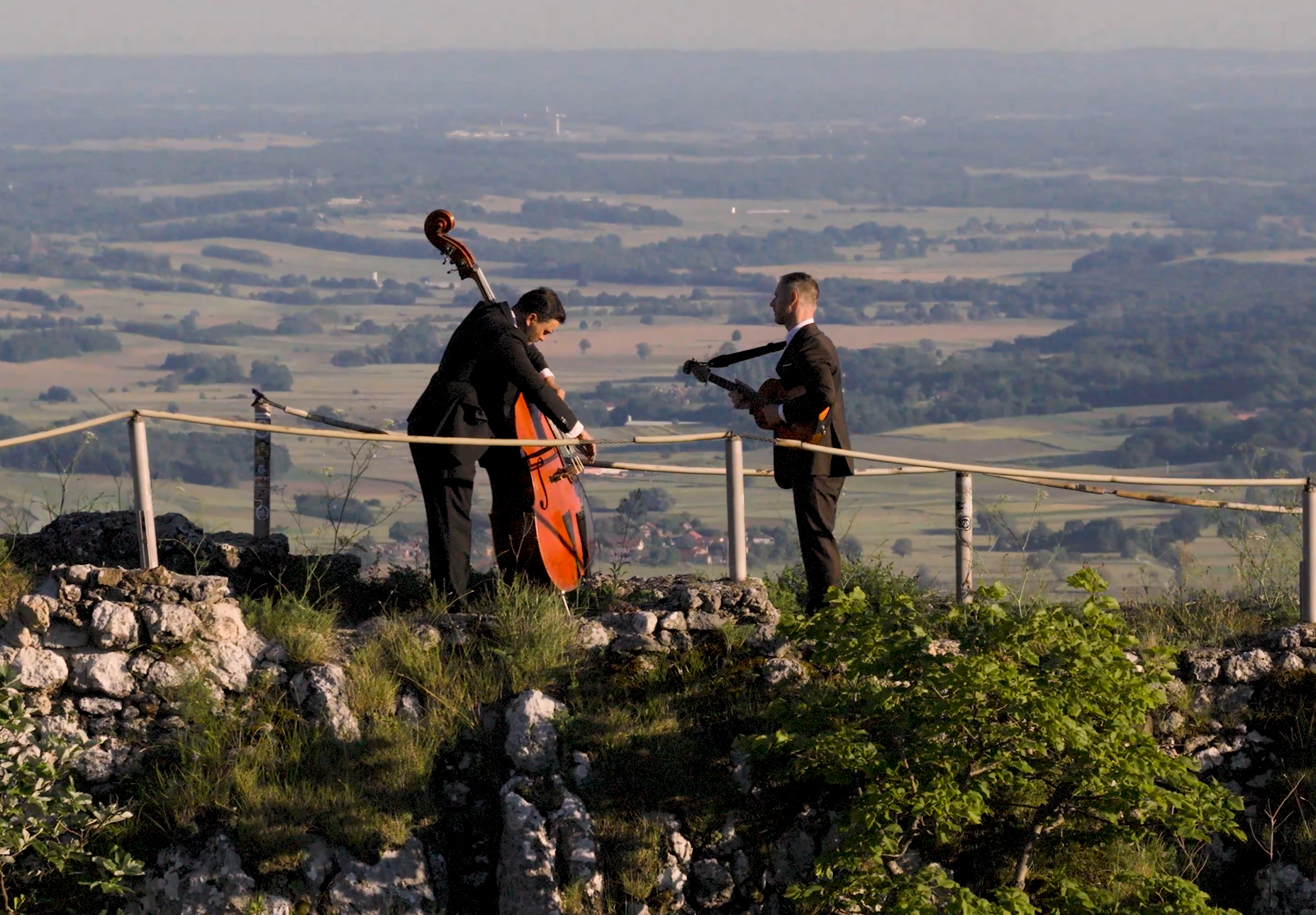 Duo Hojsak & Novosel uoči Dana državnosti donose svoju verziju evergreena Tvoja zemlja Duo Hojsak & Novosel uoči Dana državnosti donose svoju verziju evergreena Tvoja zemlja