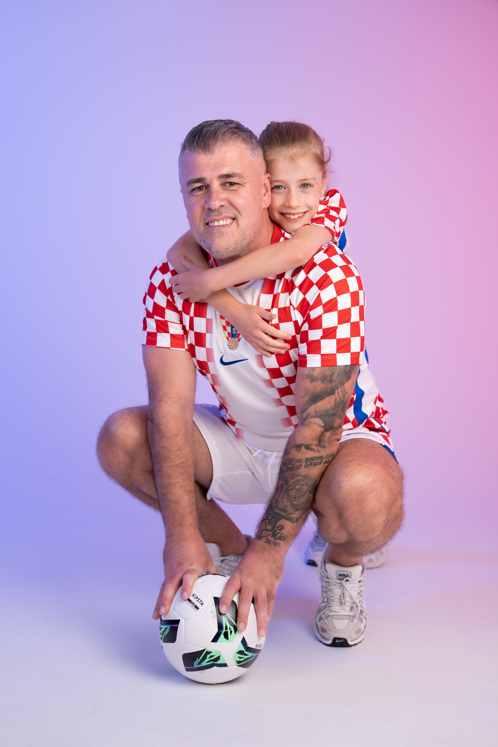 Navijački hit Josipa Ivančića okupio Vatrene u spotu
