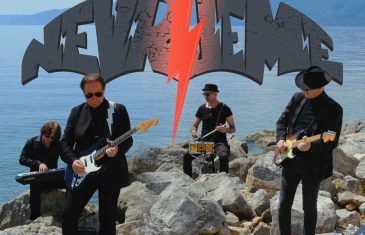 Nevrijeme predstavlja emotivnu rock baladu Anđele moj