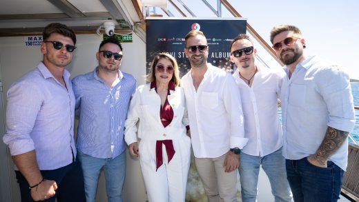 Zvjezdana posada na tradicionalnom izletu brodom drugog dana CMC Festivala u Vodicama