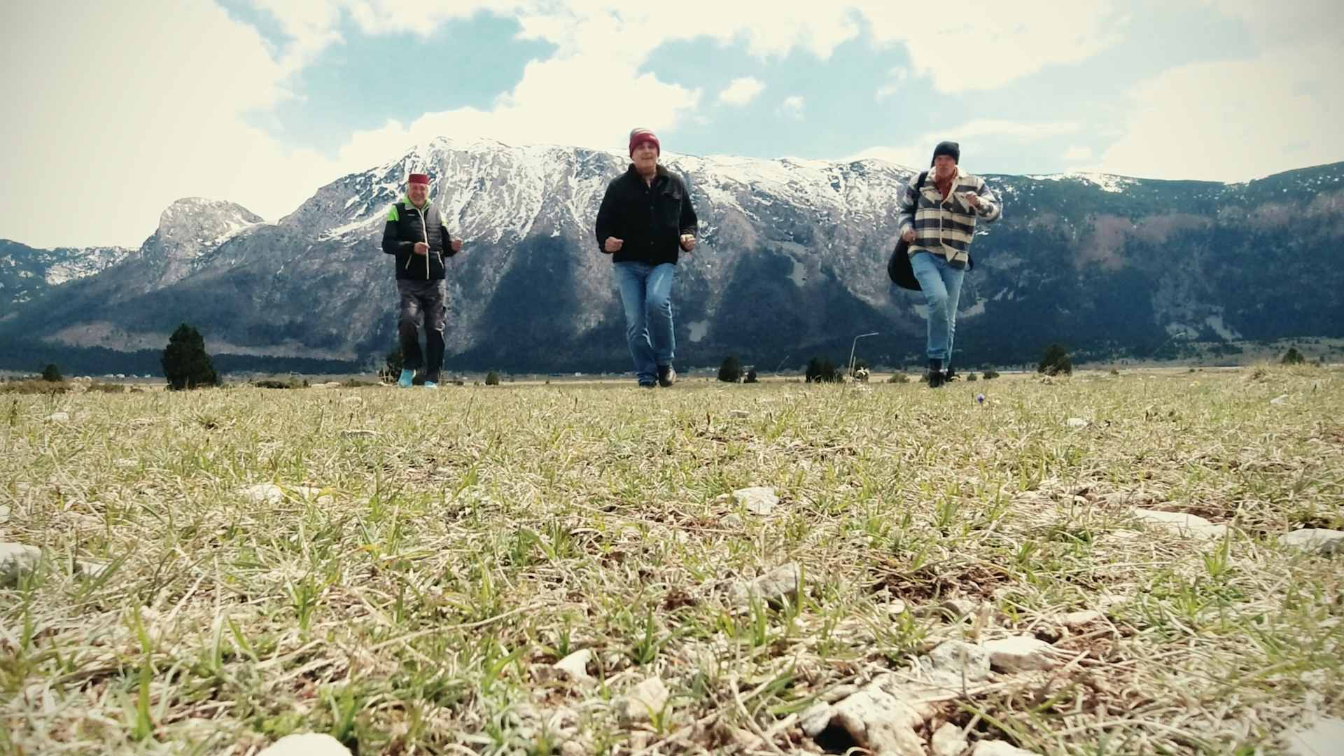 Dean, Zoki i Jadran objavili videospot za pjesmu Imam kapu i noge dvi Dean, Zoki i Jadran objavili videospot za pjesmu Imam kapu i noge dvi
